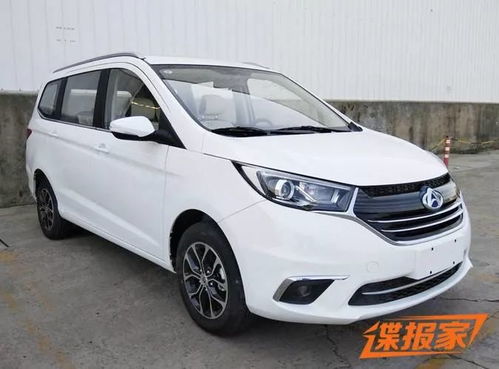 吉利首款mpv内饰官图发布,给设计师加5个鸡腿